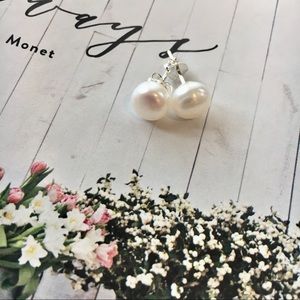 Timeless Freshwater Pearl Studs